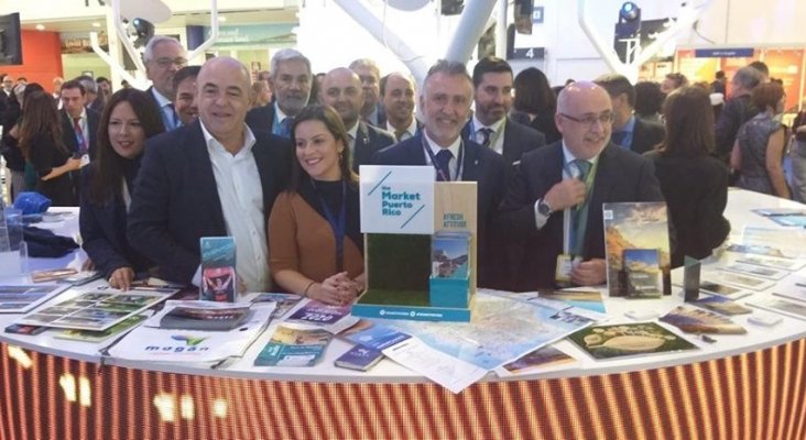 Representantes de FEHT junto a delegación política de Canarias Representantes de FEHT junto a delegación política de Canarias
