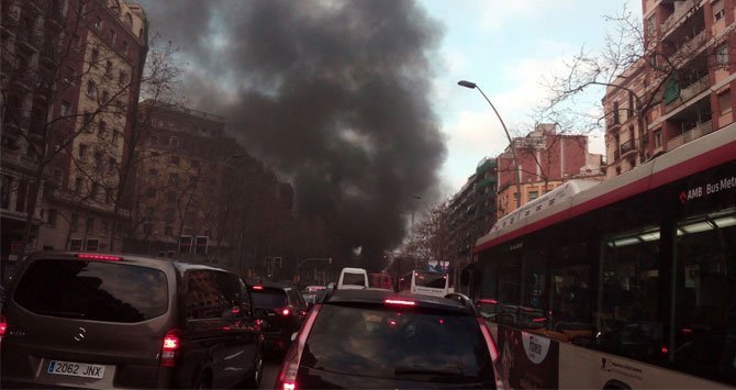 Barricada de fuego en Barcelona