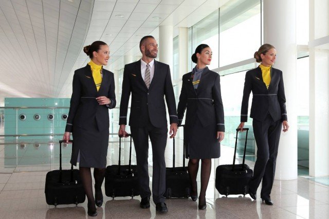 Vueling busca 60 copilotos para su base en Italia