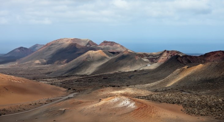 Parque Nacional Timanfaya crédito Luis Miguel Bugallo Sánchez (Lmbuga) via WikimediaCommons