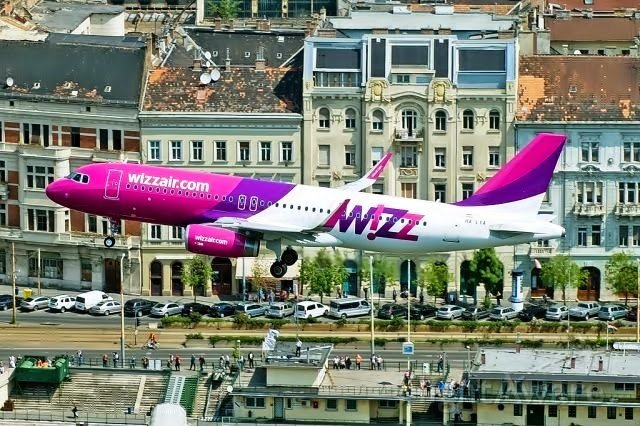 Wizz Air adquiere los 'slots' de Monarch