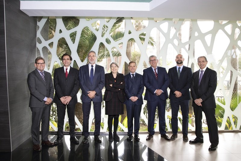 Consejo de Dirección de RIU Hotels & Resorts, con Carmen y Luis Riu a la cabeza. Consejo de Dirección de RIU Hotels & Resorts, con Carmen y Luis Riu a la cabeza.