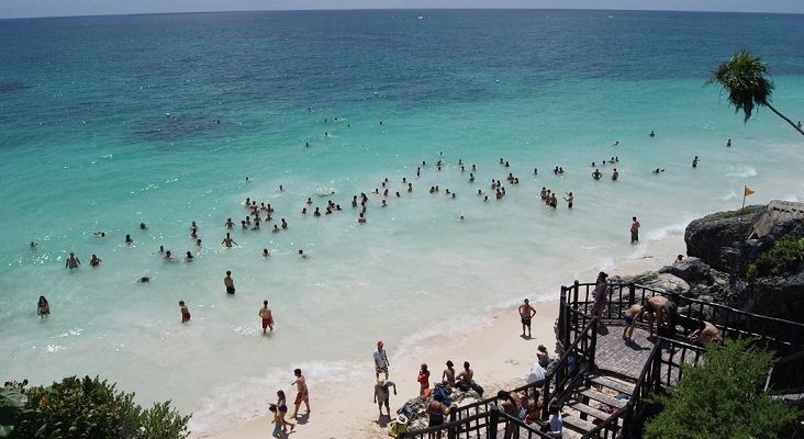 México incumple su promesa de trasladar la Secretaría de Turismo a Quintana Roo | Foto: Tulum, Quintana Roo- Jack at Wikipedia (CC BY-SA 2.0)