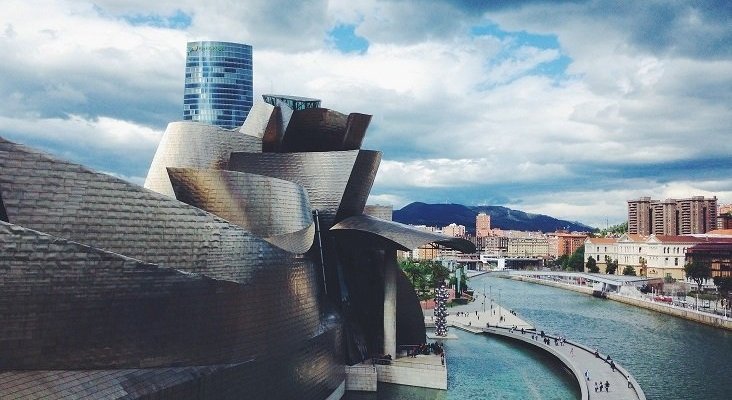 Cinco nuevos destinos, cuatro de ellos internacionales, conectarán con Bilbao