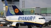 Ryanair mejora sus beneficios pero castiga a su plantilla de España y a la de Lauda