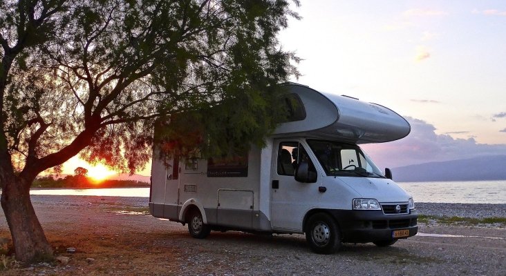 Proponen crear áreas especiales para potenciar el turismo de caravanas en Málaga