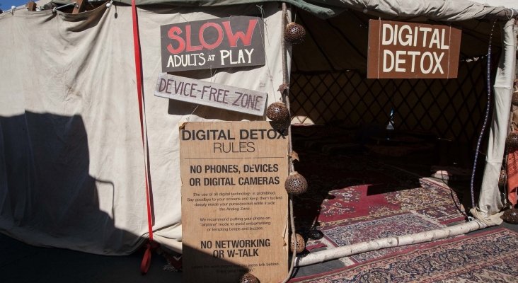 Détox digital: “La gente está ya saturada de esta hiperconectividad que vivimos” | Foto: JD Lasica, (CC BY 2.0)