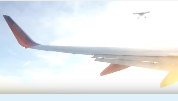 Un dron casi colisiona con un avión de pasajeros en California