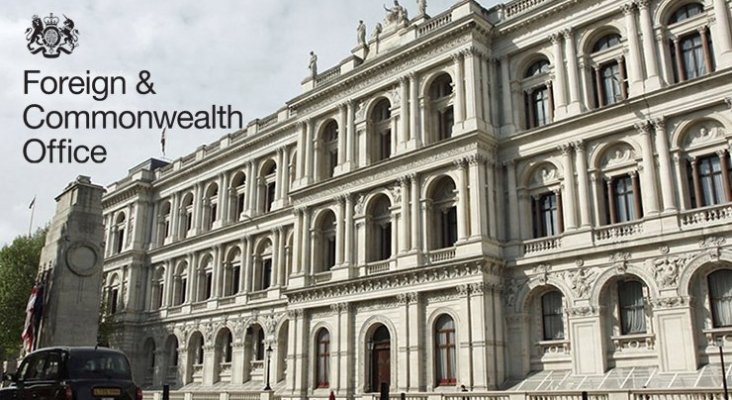 Reino Unido recomienda no viajar a España