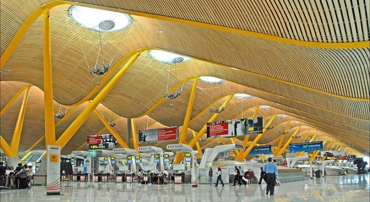 800px Barajas Airport (Madrid) (4685194730)