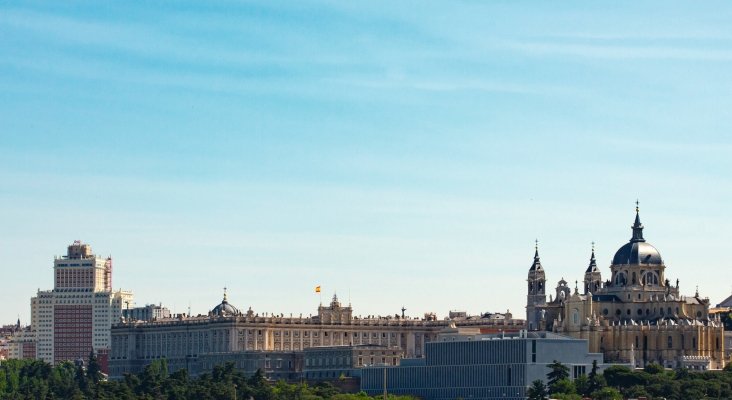 Vista de Madrid con el Hotel Riu Plaza España a la izq.