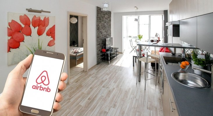 Airbnb asegura un préstamo de 1.000 mill. para aguantar la embestida del COVID-19