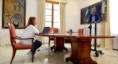 ​Piden que los aeropuertos y puertos de Baleares y Canarias sean los últimos en abrir | Foto: Francina Armengol, presidenta de Baleares, en videoconferencia con Ángel Víctor Torres, presidente de Canarias