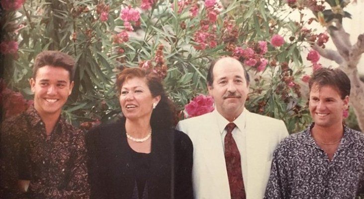 Manuel Poladura y familia