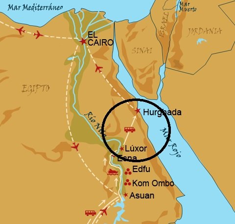 Una de las inversiones en infraestructuras ha sido la ampliación de la carretera que une Hurghada con Luxor.