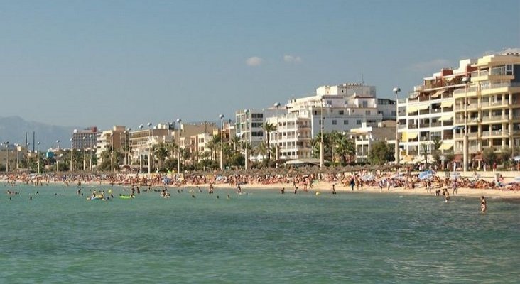 ​Playa de Palma (Mallorca), posible "destino piloto" tras el desconfinamiento | Foto: Kačka a Ondra (CC BY 2.0)