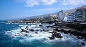 Los pagos pendientes de los TT.OO. a los hoteles de Canarias superan los 200 millones |Foto: Puerto de la Cruz, Tenerife