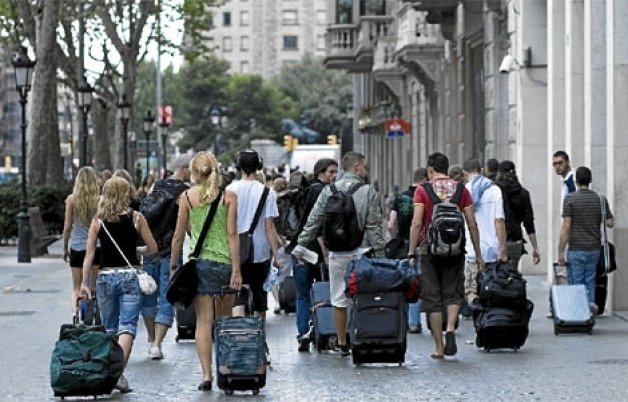 La moratoria de Barcelona incrementa en un 20% el precio de los apartamentos turísticos