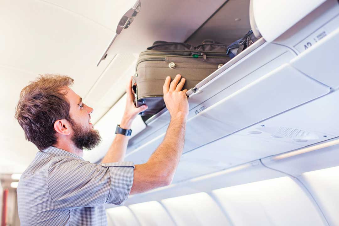 OACI prohíbe las maletas de mano a bordo del avión