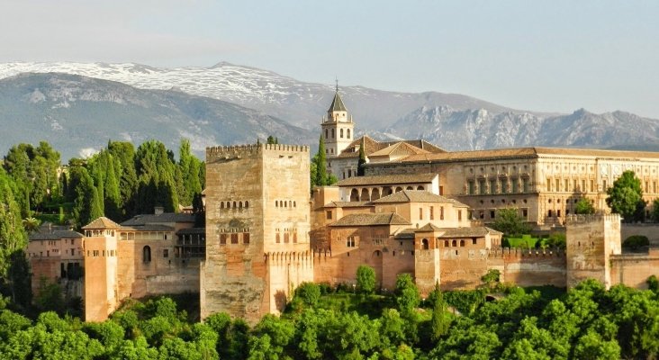 La Alhambra reabre sus puertas al 50% de su capacidad