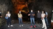'Insólita-Cueva de los Verdes', un apasionante viaje a las entrañas del tubo volcánico