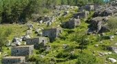 La temporada resiste mejor en Galicia que en el resto del país |Foto: Muiños do Folon e do Picón, Galicia- AlmaGz (CC BY-SA 3.0)