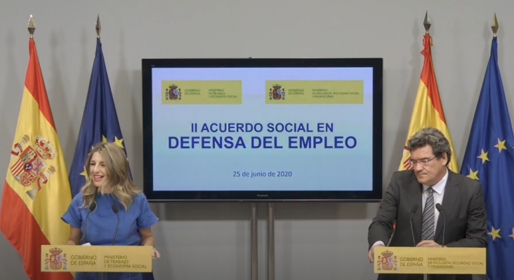 Yolanda Díaz, ministra de Trabajo, y José Luis Escrivá, ministro de Seguridad Social