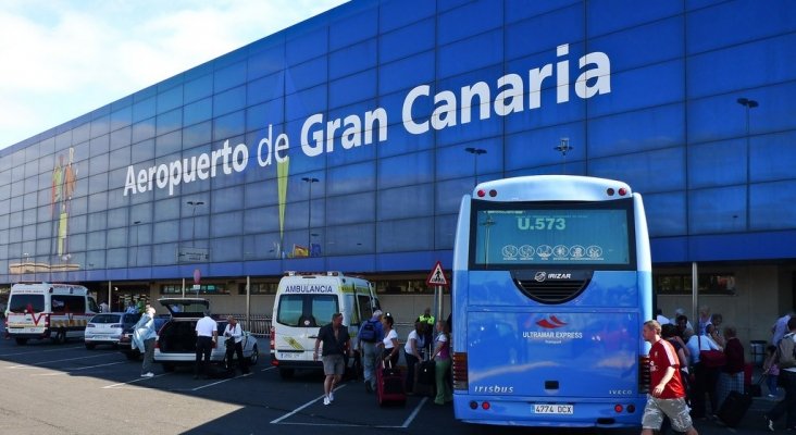 Exterior del aeropuerto de Gran Canaria