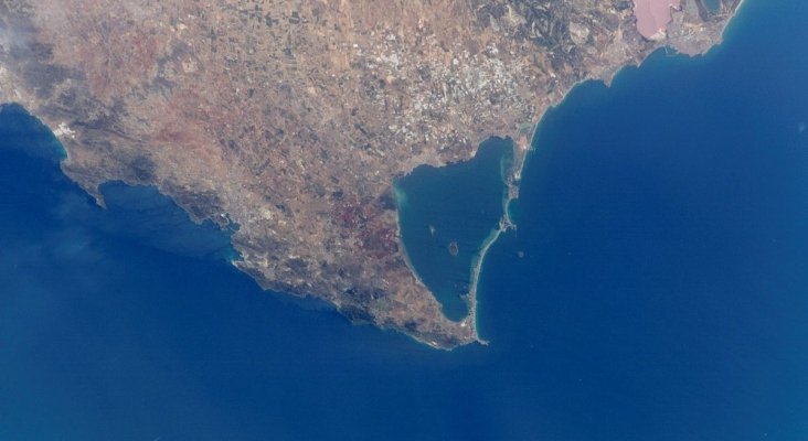 1200px Cartagena, Mar Menor, i Cap de Pals (foto satèl·lit)