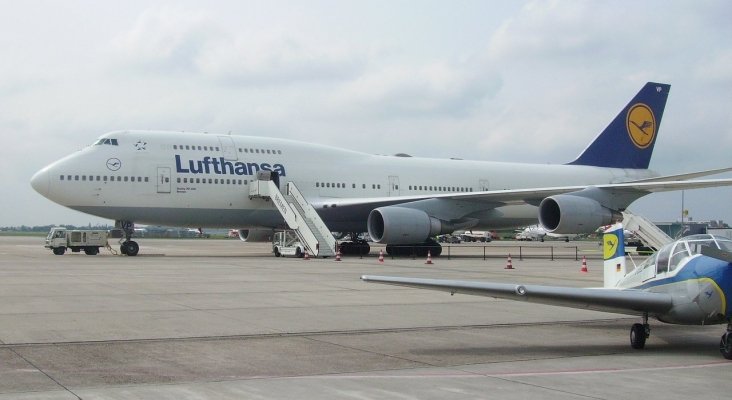 Boeing 747 Jumbo Jet D ABVP Bremen B