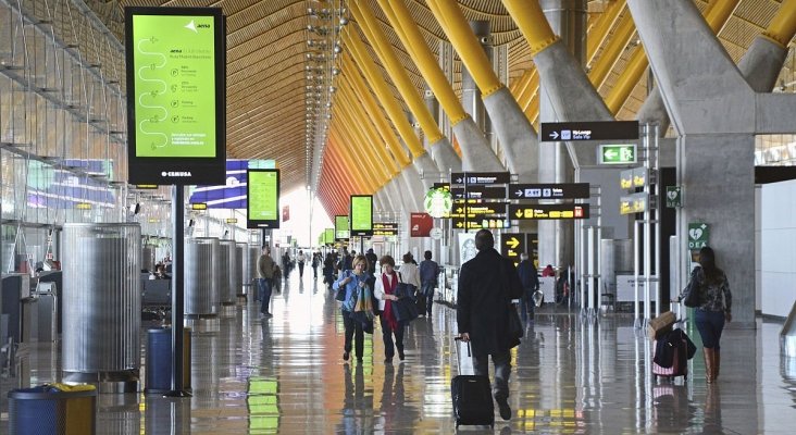 Interior de la terminal T4 del Aeropuerto Adolfo Suárez Madrid Barajas. Interior de la terminal T4 del Aeropuerto Adolfo Suárez Madrid Barajas.