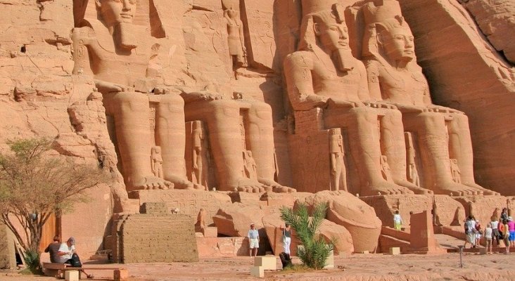 Egipto retoca su exigencia de PCR para no 'espantar' a los turistas 