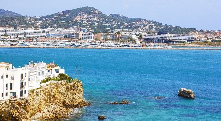 Hoteles de Ibiza ofrecen una semana de alojamiento al precio de una noche