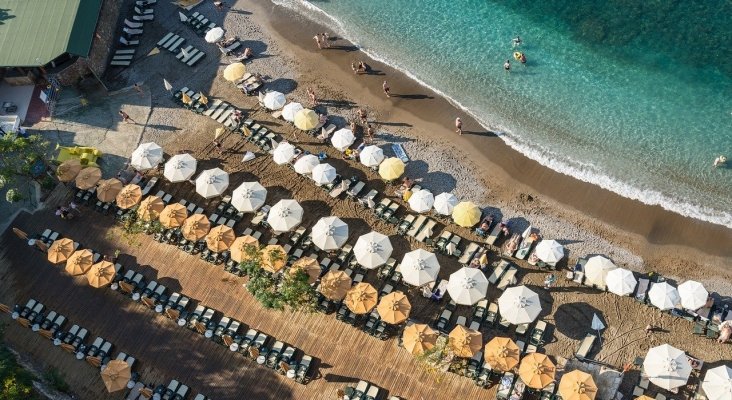 Playa en Alania, en Turquía