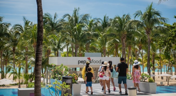 RIU inaugura en Playa del Carmen un beach club con servicio Todo Incluido 