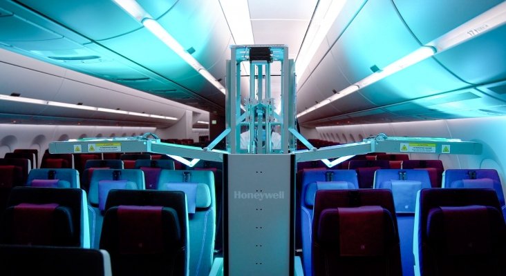 Peregrino frío cortina Qatar Airways incorpora sistema de limpieza de cabina por rayos UV