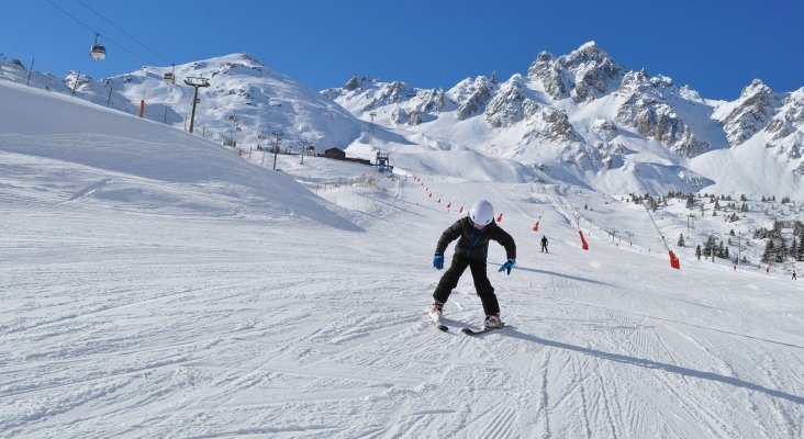 Las estaciones de esquí aragonesas buscan "robar" clientes a los Alpes