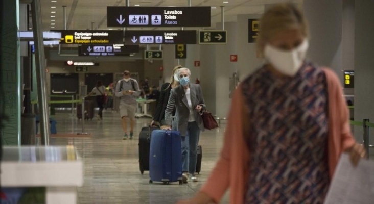 Los turistas que lleguen a España con test de antígenos, pagarán multa y deberán repetir el test