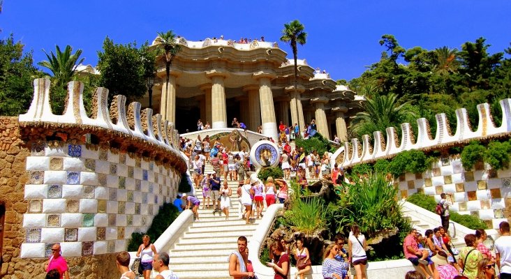 Turistas en el Parc Güell Barcelona