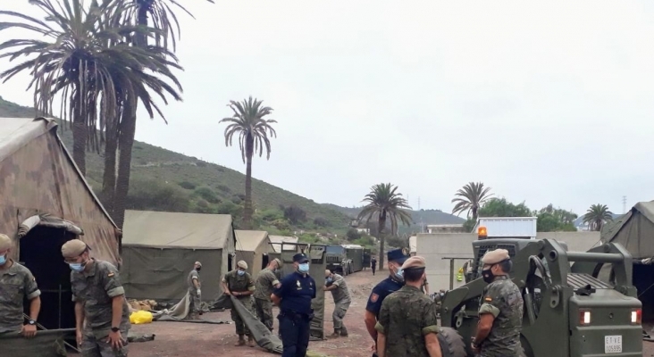 La Brigada Canarias XVI del Ejército de Tierra monta en los terrenos del antiguo polvorín de Barranco Seco, en Las Palmas de Gran Canaria, un campamento para 800 personas