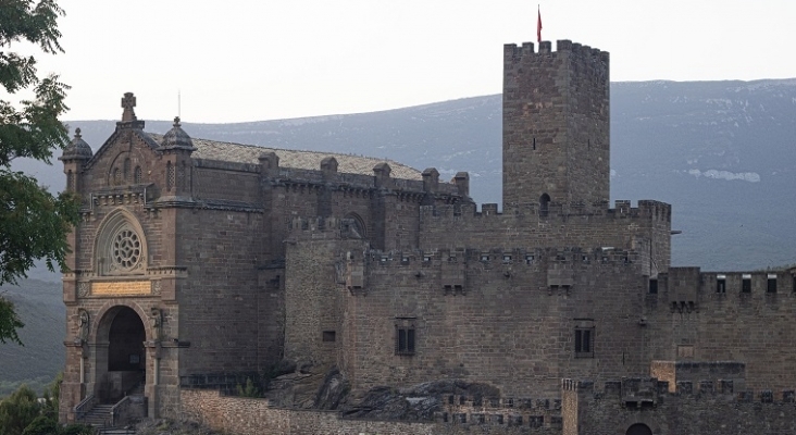 castillo de javier navarra