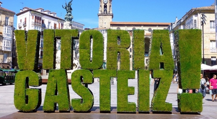 Vitoria concede ayudas a la hostelería: 600 euros por local hasta agotar la partida de 500.000 euros| Foto1. Zarateman (CC BY-SA 4.0)