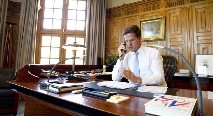 Países Bajos "mantendrá bloqueada la industria de los viajes" hasta marzo| Foto: Minister-president Rutte (CC BY 2.0)