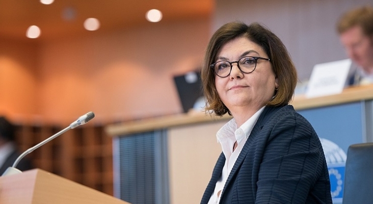 Adina Vălean, comisaria de Transportes Foto European Parliament
