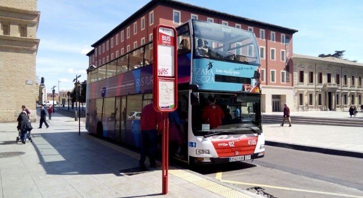 Dos autobuses turísticos llevarán el ambiente navideño a las calles de Zaragoza (Aragón) | Foto: Delbin Goris (CC BY-SA 4.0)
