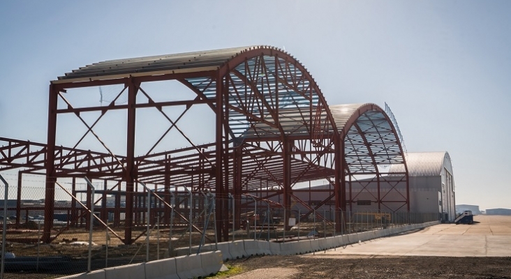 Estructura del segundo hangar de Ryanair