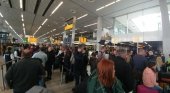 Colas en el aeropuerto de Schiphol, Holanda