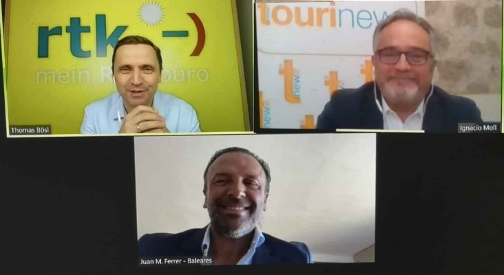 Juan Miguel Ferrer, CEO de Palma Beach; Thomas Bösl, CEO de rtk Group y portavoz de QTA; e Ignacio Moll, CEO de Tourinews. 
