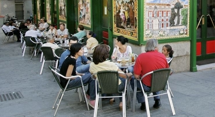 Madrid atrae a los turistas franceses que buscan menos restricciones Covid