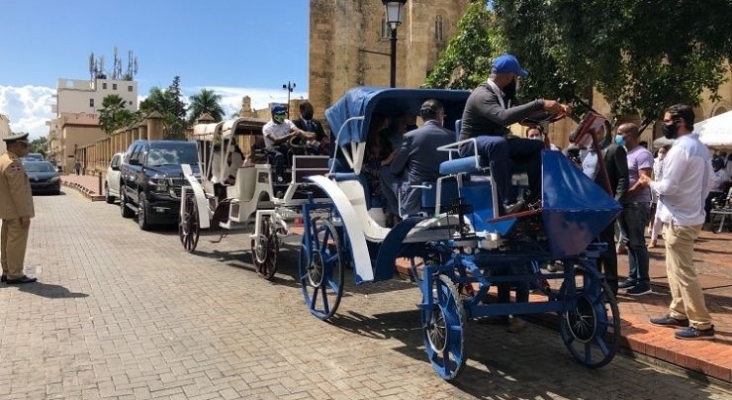 Santo Domingo (R. Dominicana) retira los caballos de las calesas turísticas  Foto Smeldy Ramirez Rufino de IDB Lab